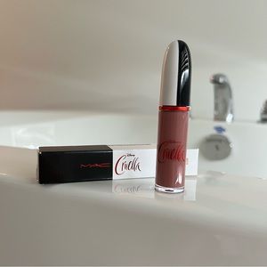 MAC Cruella - Matte liquid lipcolour - queen of mean